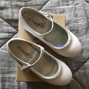 Girls dress shoes
